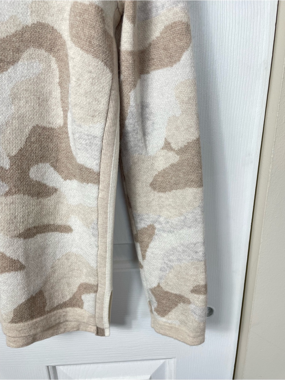 Vineyard Vines‎ M Cashmere Blend Sweater Desert Camo Medium Women’s Top Shirt - Picture 4 of 9